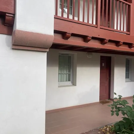 Appartement Meublé Résidence Du Parc D'arradoy *