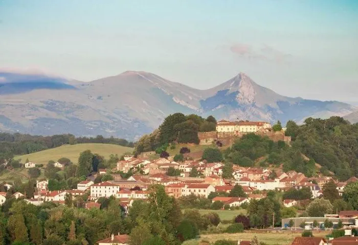 Appartement Meublé Résidence Du Parc D'arradoy *