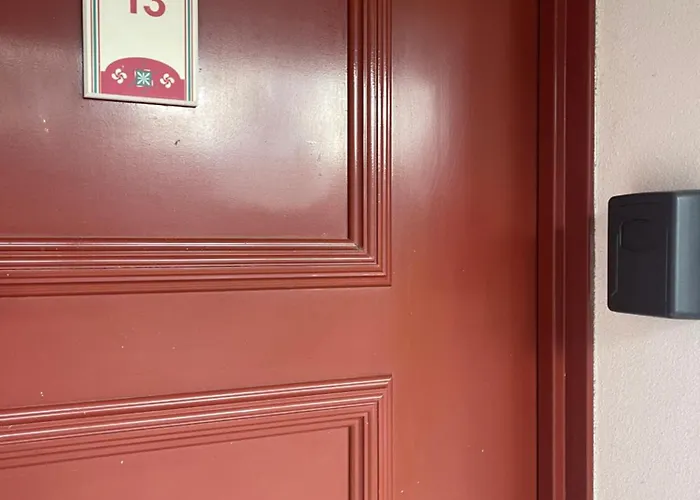 Meuble Du Parc D'arradoy Appartement *